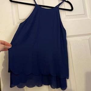 Scallop hemmed blue tank top